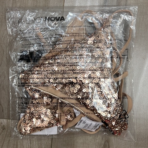 Fashion Nova Bikini - Picture 4 of 4